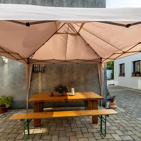 Nostalgie Apartment *